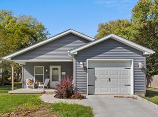 203 S Dodson Dr, Urbana, IL