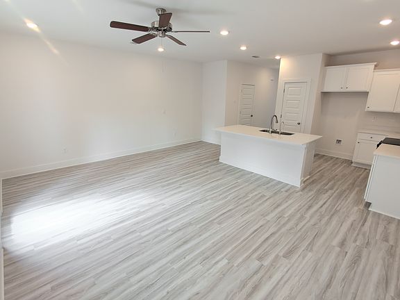5th image of 26 Hawk St