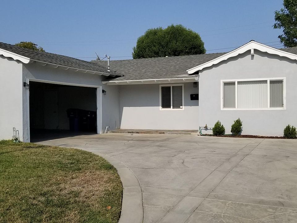 1st image of 7648 Royer Ave