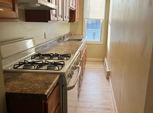 154 Tremont St #2, Fall River, MA 02720
