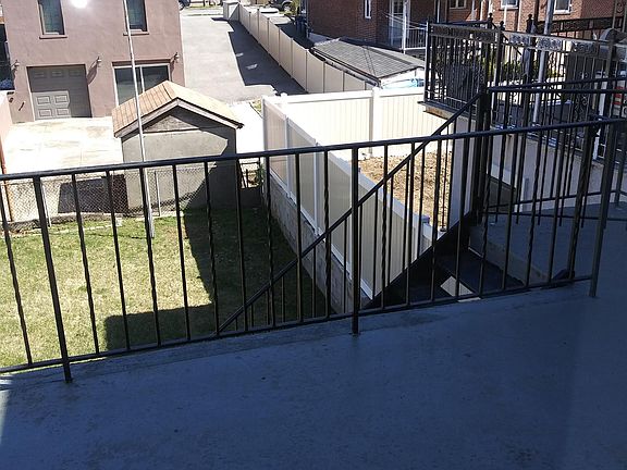 4th image of 1542 Mac Donough Pl Floor 1