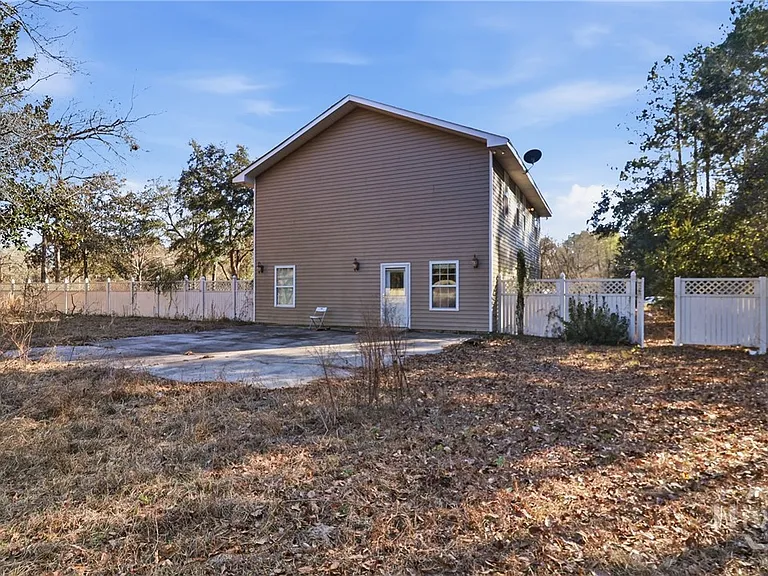 375 Pine Needle Dr — Photo 23