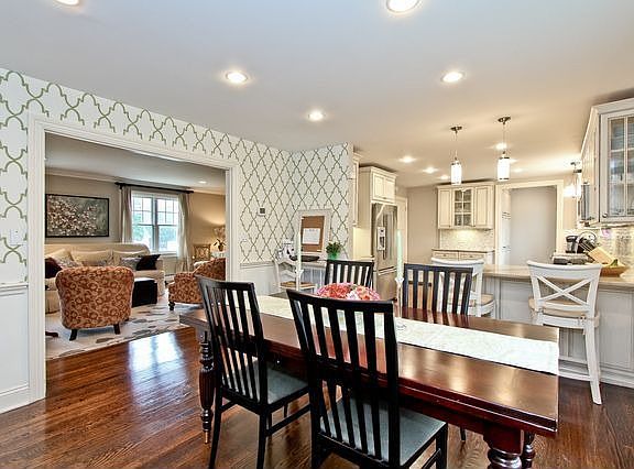 5th image of 4 Byron Ln