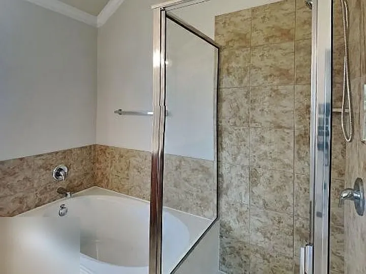 5833 Zachary Scott St — Photo 14
