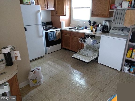 4th image of 5 Terry Ln