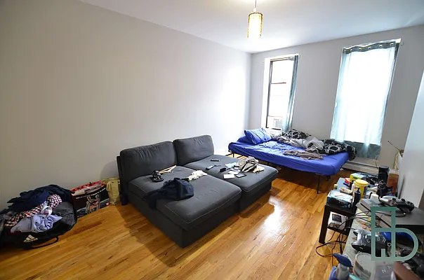 Rented by Miron Realty Group | media 17