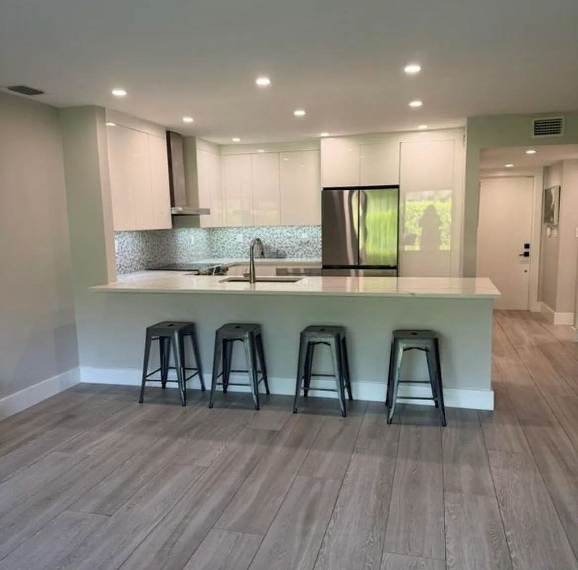 2 bed, 2.0 bath, 1250 sqft, $2,800 — Photo 2