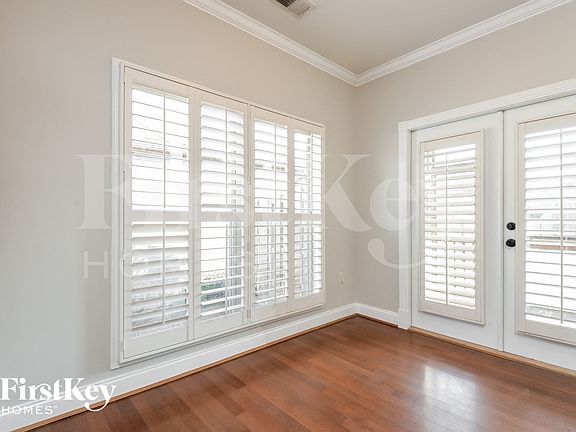 5th image of 149 Willow View Ln