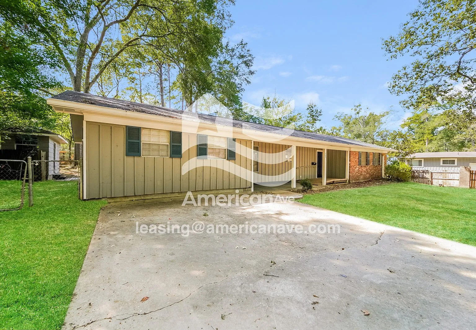 4 bed, 2.0 bath, 2544 sqft, $1,697 — Photo 2