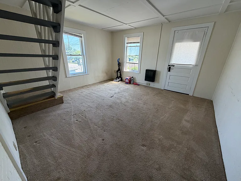 82 N Elm St #2 — Photo 8