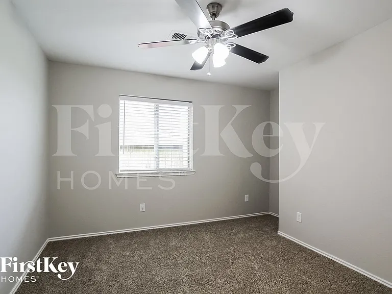 1419 Rosebay Rd — Photo 12