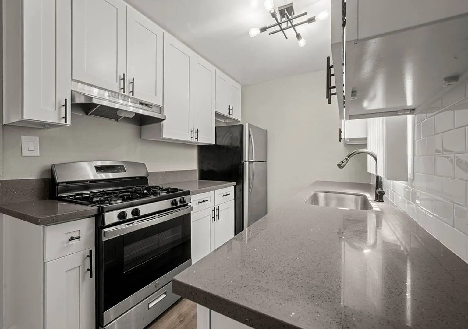 4030 & 4036 S Gelber Pl — Photo 4