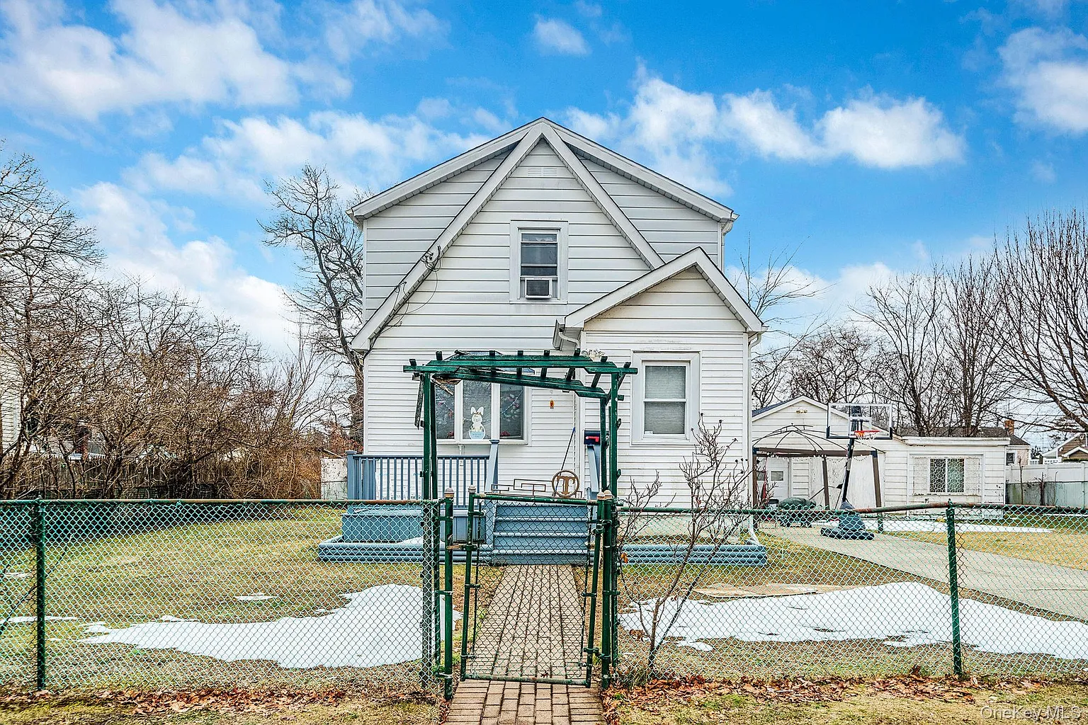 180 25th Street photo 1