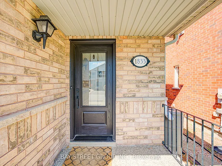 1833 Hobson Dr — Photo 6