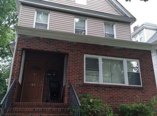 44 Hobart St, Ridgefield Park, NJ 07660