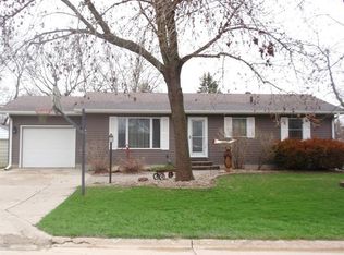 710 6th Pl SE, Mason City, IA 50401