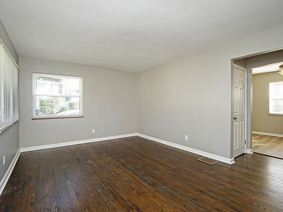 5th image of 1744 Gellenbeck St