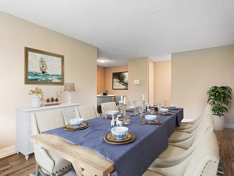 40 Tuxedo Ct — Photo 8