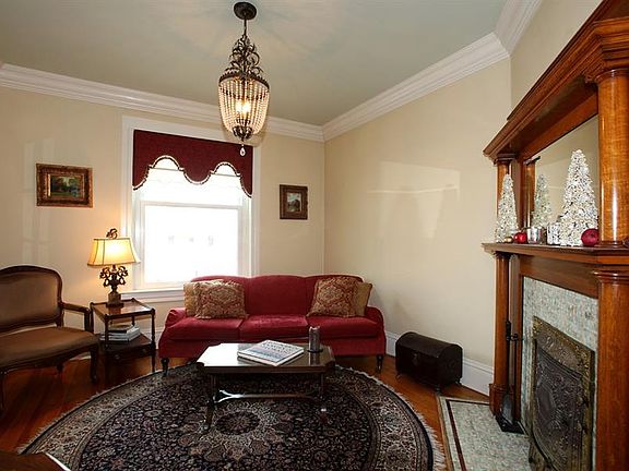 4th image of 82 W Byers Pl