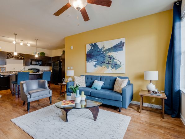 560 28th St SE #1-111