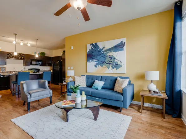 The Vista at South Broadway, 560 28th St SE #10-201, Rochester, MN 55904