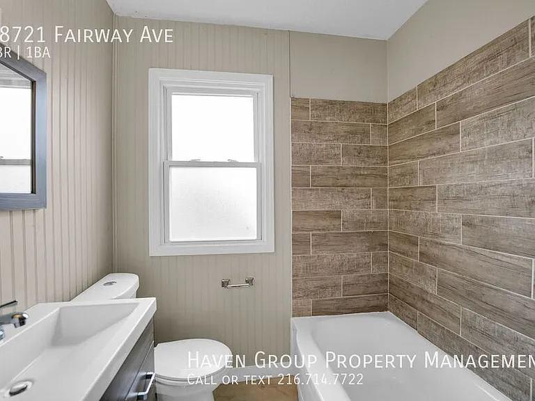 18721 Fairway Ave — Photo 13