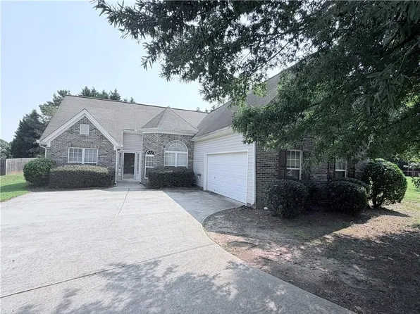 3816 Landing Ter, Loganville, GA 30052