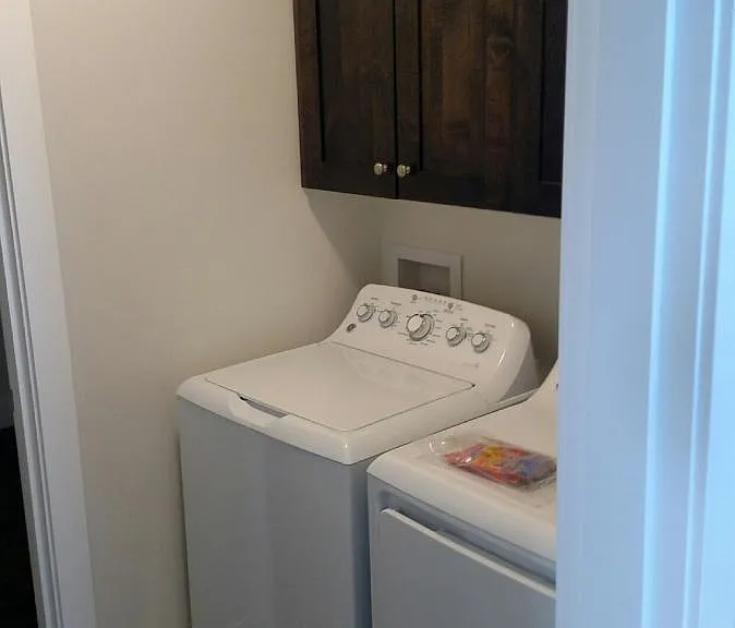2556 NW Awbrey Point Cir — Photo 12