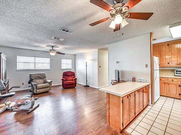 4th image of 520 Panorama Drive