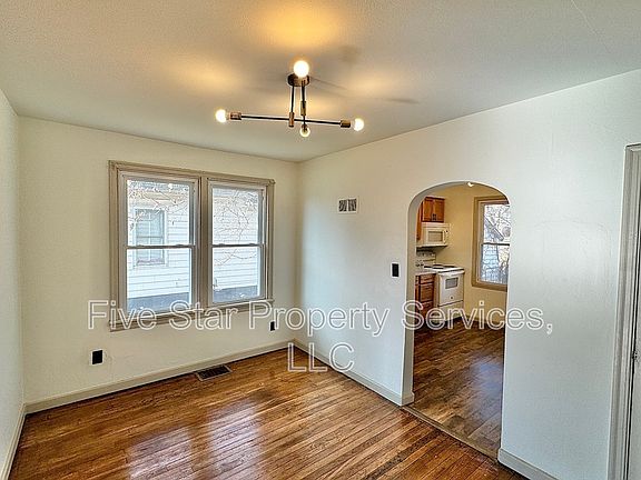 5th image of 1503 E Carpenter St