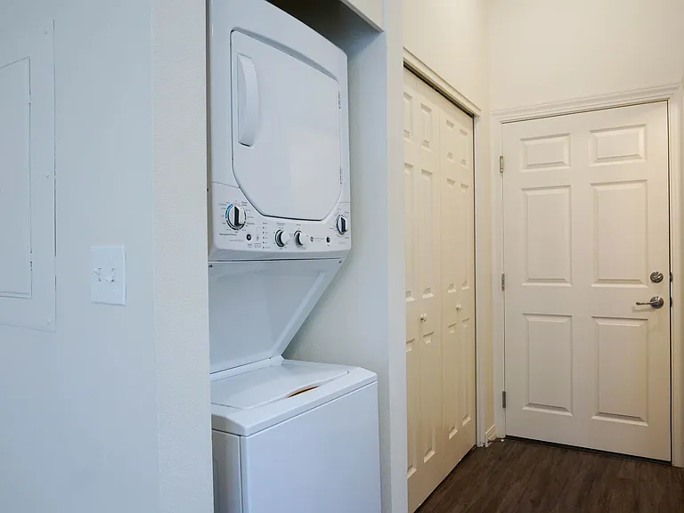 Cathedral Flats — Photo 15