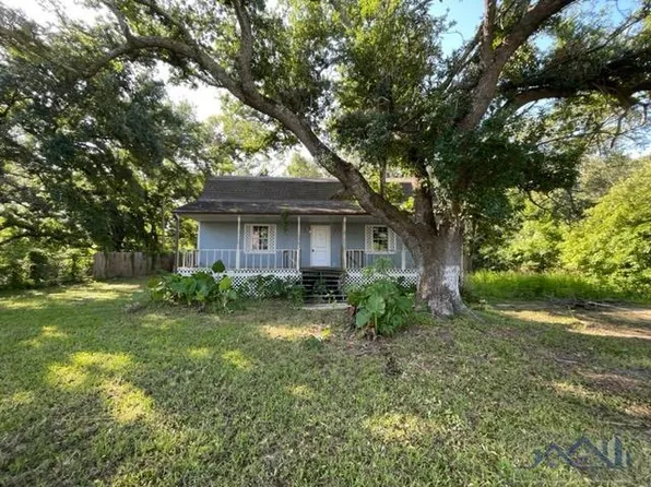 251 W 223rd St, Golden Meadow, LA 70357