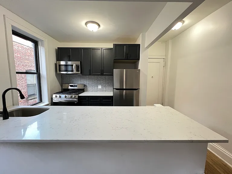 43-22 49th St #4D — Photo 3