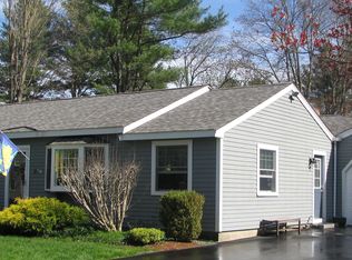 16 Brook Rd, Topsfield, MA 01983