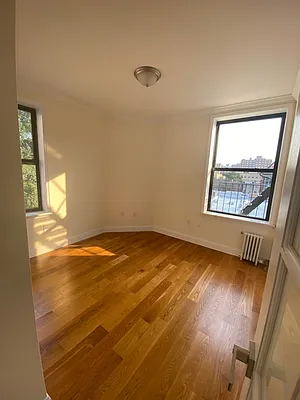 Rented by Vanderborgh Realty  | media 13