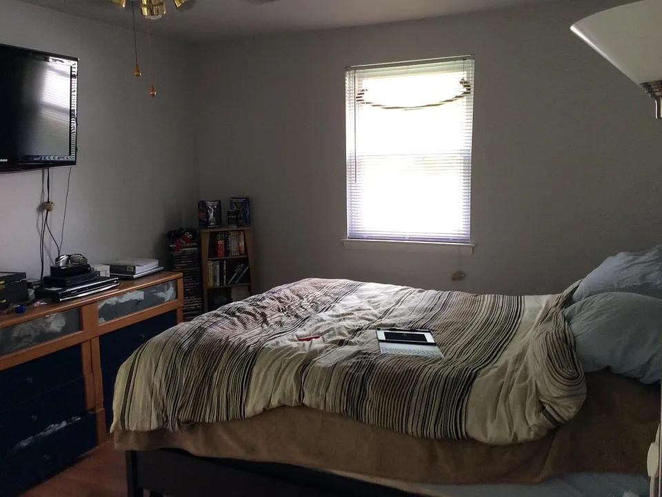 Bedroom #1