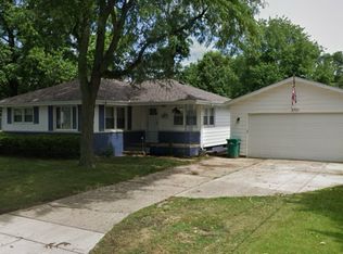 2701 Queensway Rd, Springfield, IL 62703