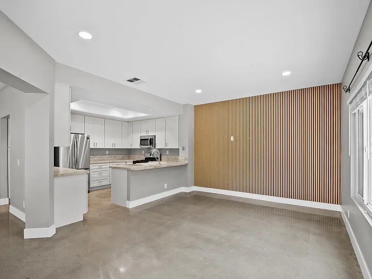 6068 E Hackamore Ln — Photo 6