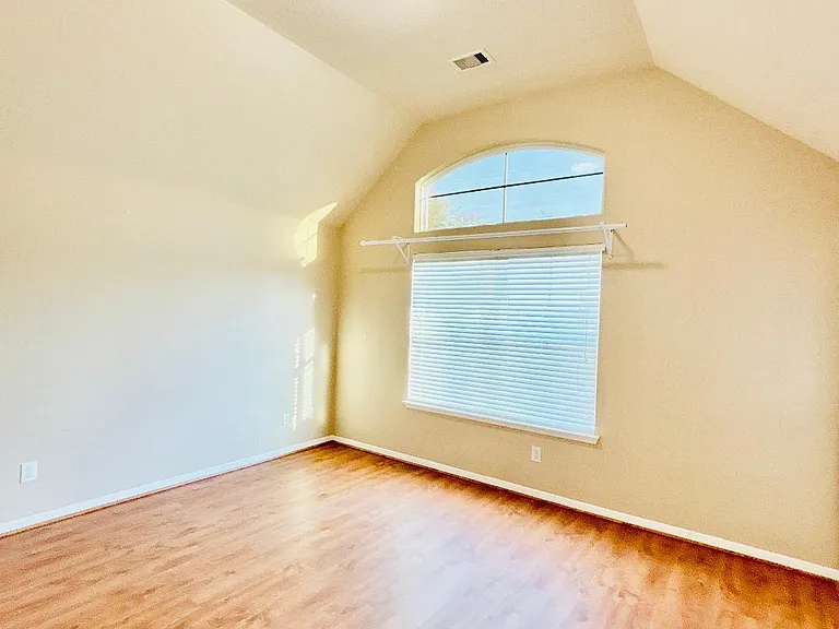 9947 Valance Way — Photo 27