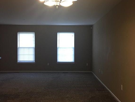 4th image of 13217 Turnberry Ct