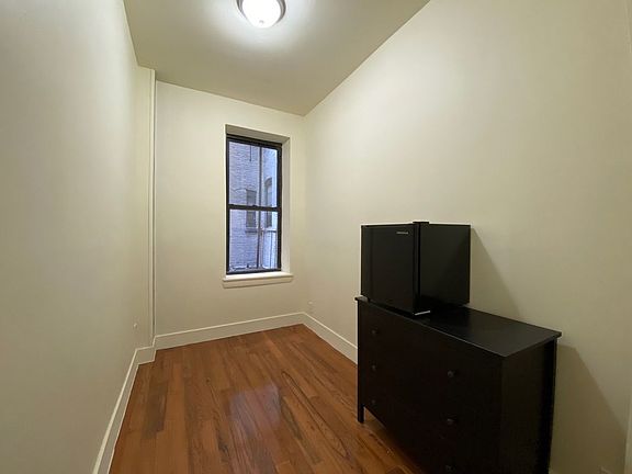5th image of 55 2nd Ave #1