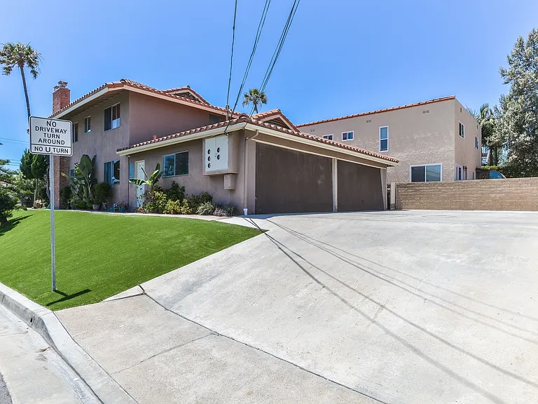 1202 Buena Vista — Photo 22