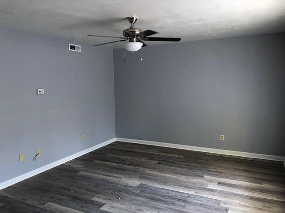 2nd image of 138 Brick Ln APT 7