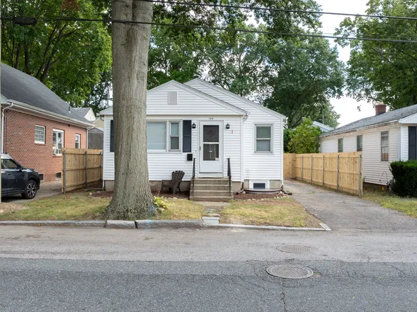 144 Texas Ave, Providence, RI 02904