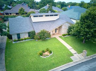 2716 Shadow Wood Dr, Arlington, TX 76006