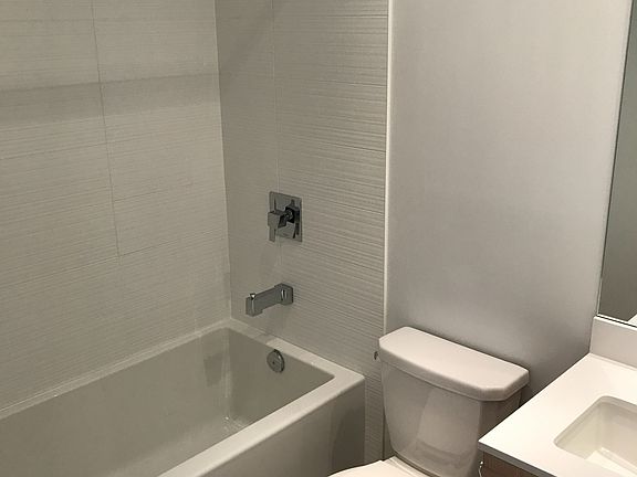 5th image of 525 Adelaide St W #823