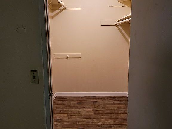 Master room walk in closet