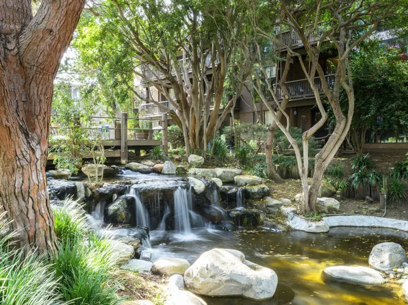 Mariners Village