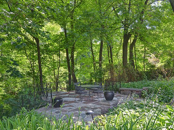 Ravine Terrace
