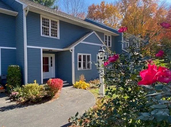 11 Laurelwood Dr #11, Hopedale, MA 01747